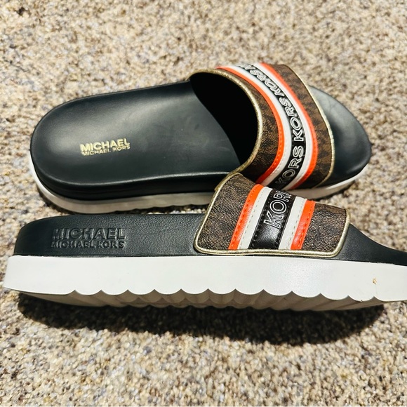 Michael Kors Slippers - Picture 3 of 4